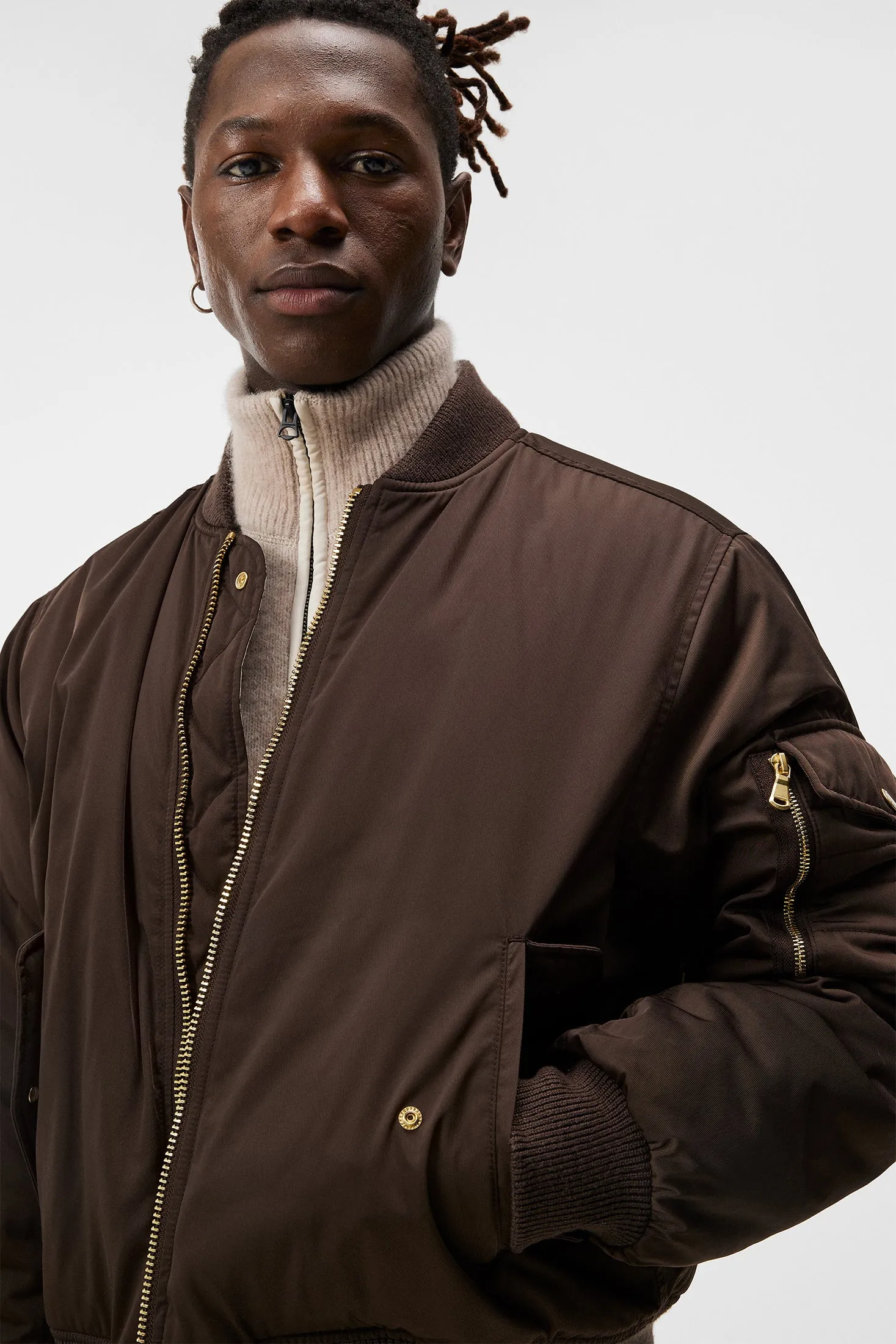 Brad Nylon Bomber / Delicioso