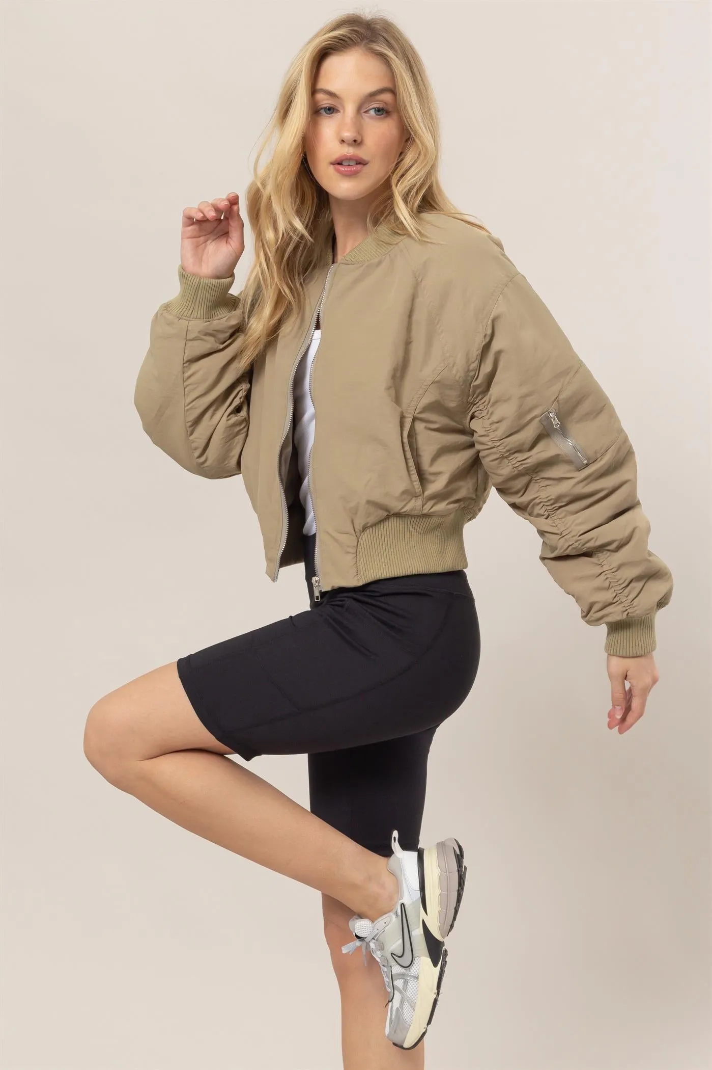 HF24E735-Ruched Bomber Puffer Jacket