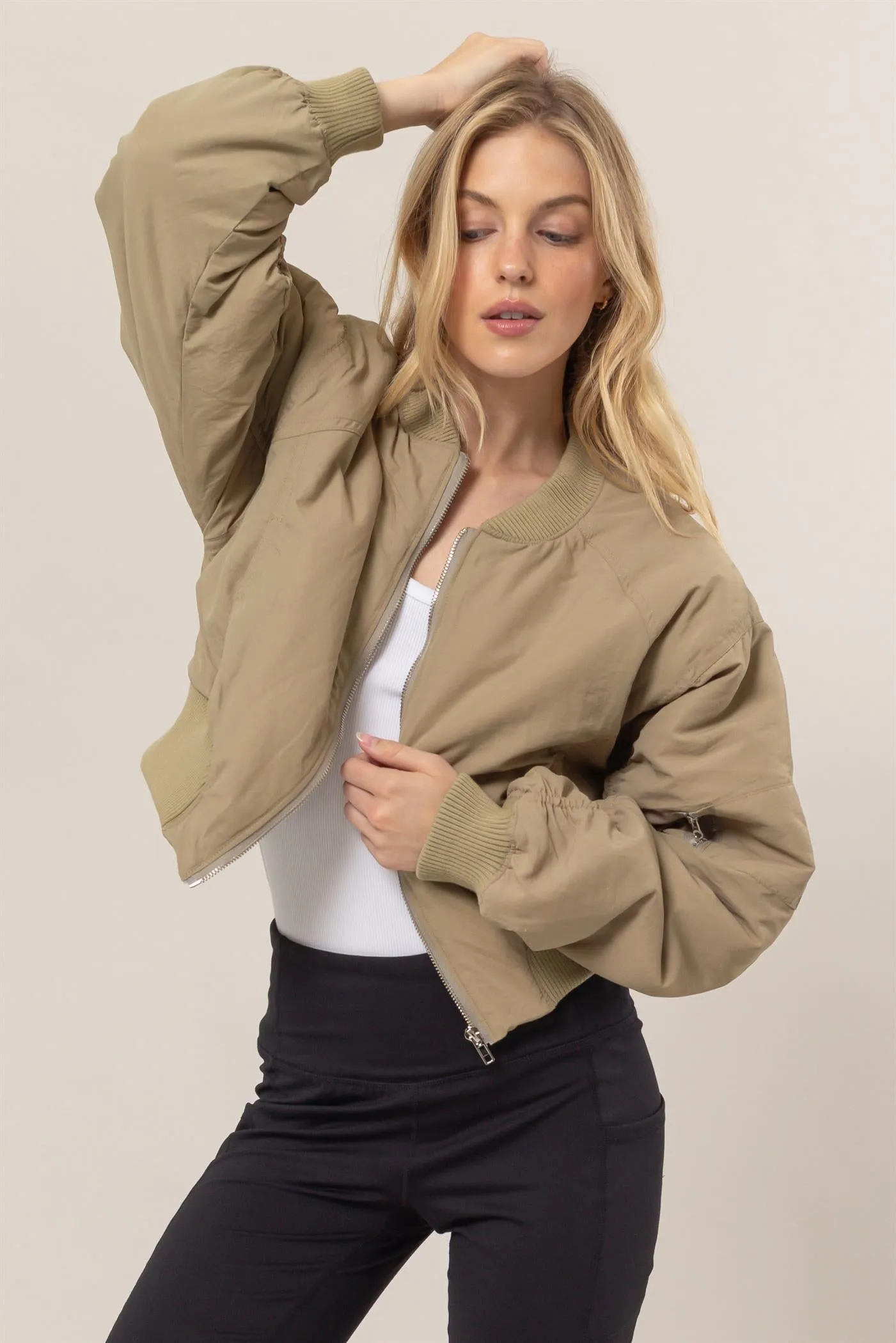 HF24E735-Ruched Bomber Puffer Jacket