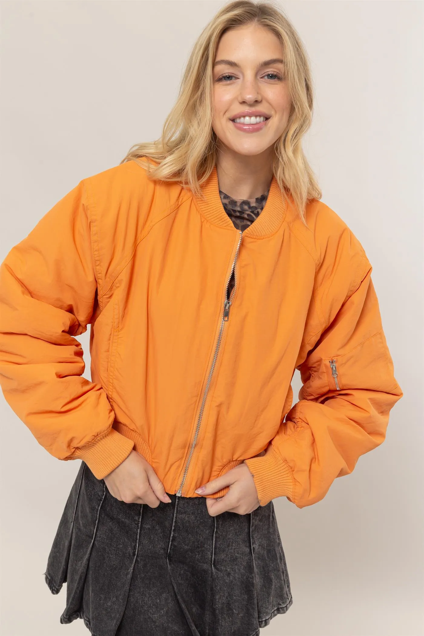 HF24E735-Ruched Bomber Puffer Jacket